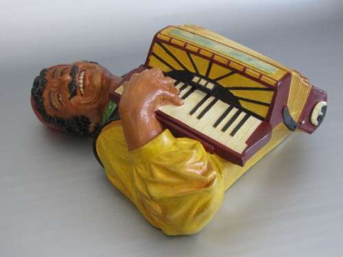 Original 1970 Bossons Chalkware Wall Hanging sculpture "Romany Accordion Player", large 23cm x 25cm