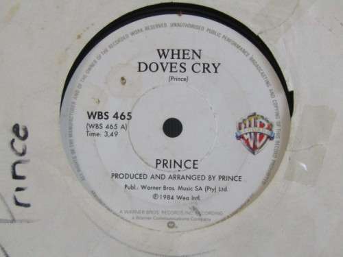 Lot of 3 original vintage Singles records, Elvis, Prince and The Beatles, excellent condition