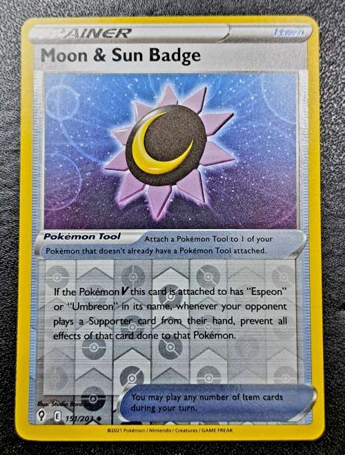 Pokemon Trading Cards - TCG - Moon & Sun Badge - 151/203 - Reverse Holo - Evolving Skies - NM