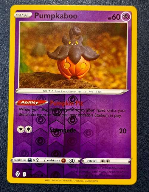 Pokemon Trading Cards - TCG - Pumpkaboo - 076/203 - Reverse Holo - Evolving Skies - NM