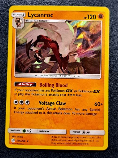 Pokemon Trading Cards - Lycanroc - 124/236 - Holo Rare - Cosmic Eclipse NM