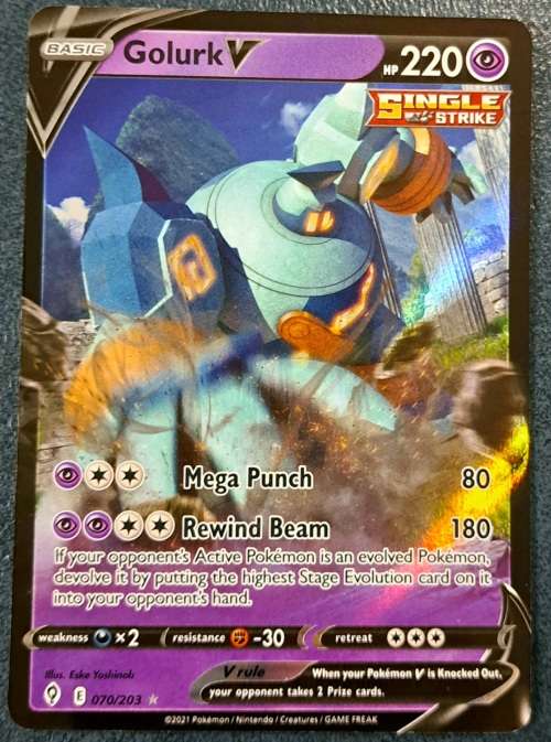 Pokemon Trading Cards - TCG -  Golurk V - 070/203 - Ultra Rare - Evolving Skies - NM