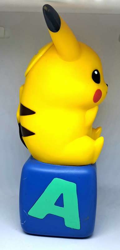 1999 Official Nintendo - Tomy/Tiger Electronics - Pikachu Coin Bank 22cm