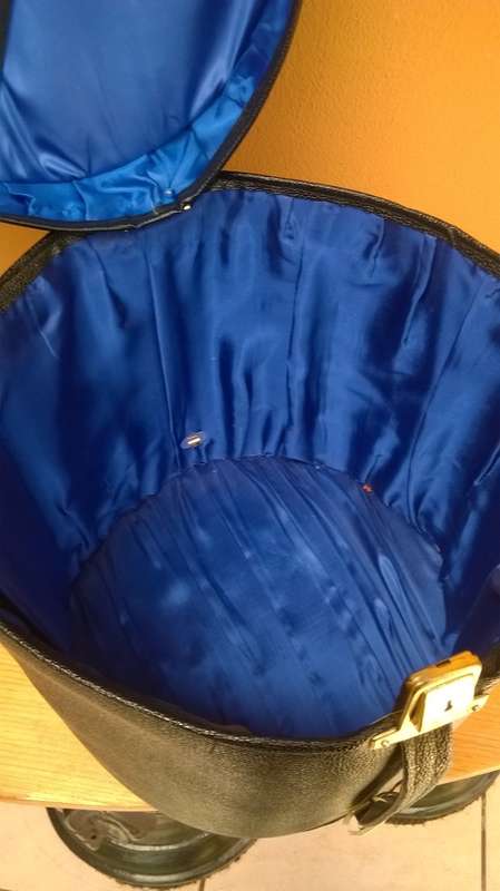 Black Vintage Hat Box