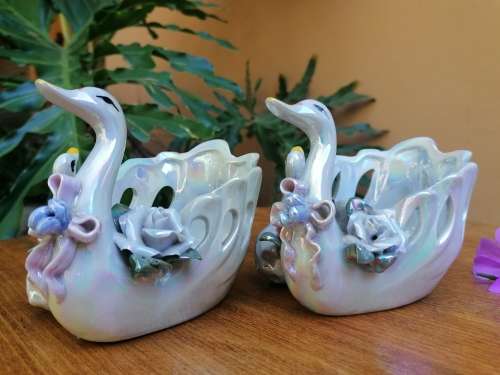 Mother of Pearl glazed Swans