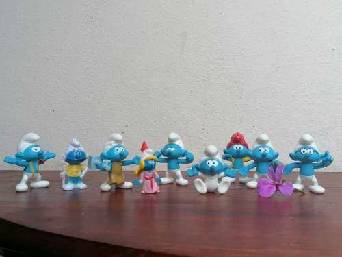 24 pieces Smurfs