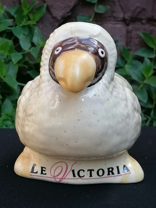 Le Victoria Dodo Bar Beverage Ornament