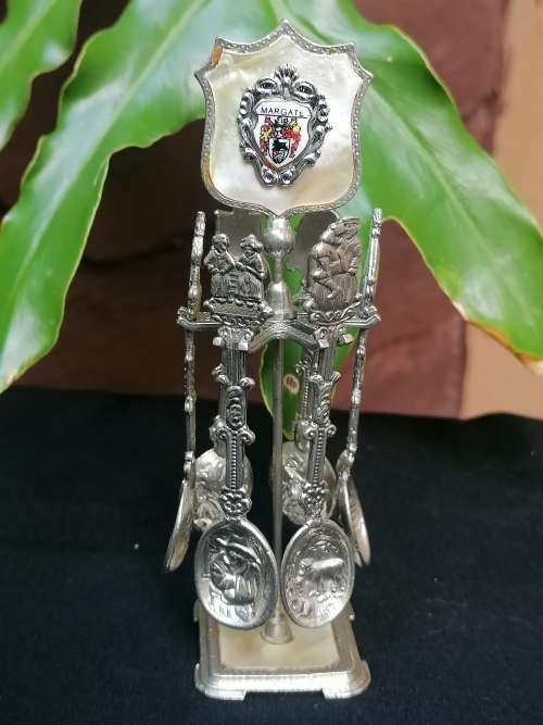 Margate teaspoon holder and spoons Souvenir