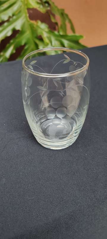6 grape pattern juice glasses.