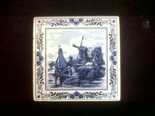 SMALL BLUE AND WHITE DELFT TILE