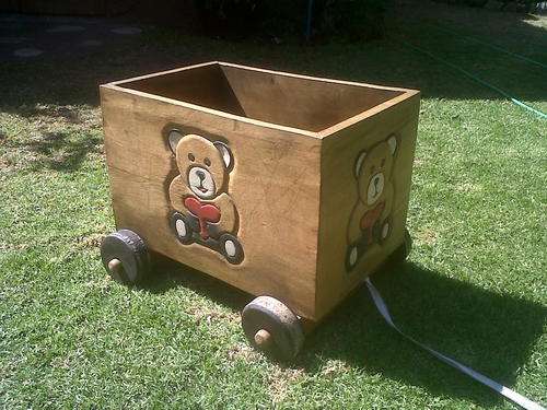 SOLID WOOD 'TEDDY' TOY BOX ON WHEELS