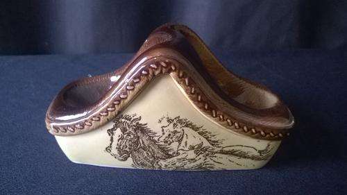CERAMIC PIPE HOLDER