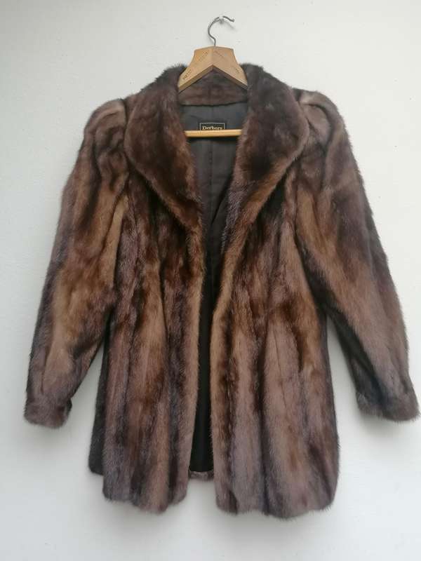 Stunning Vintage Derbers Mink medium length Coat