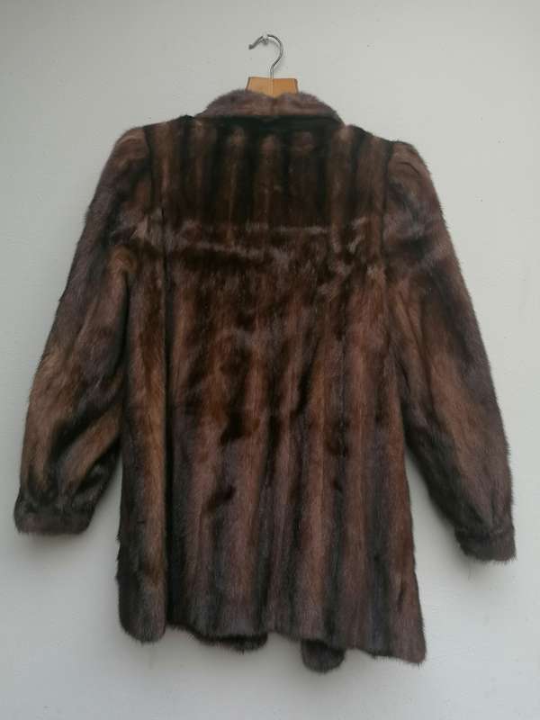 Stunning Vintage Derbers Mink medium length Coat