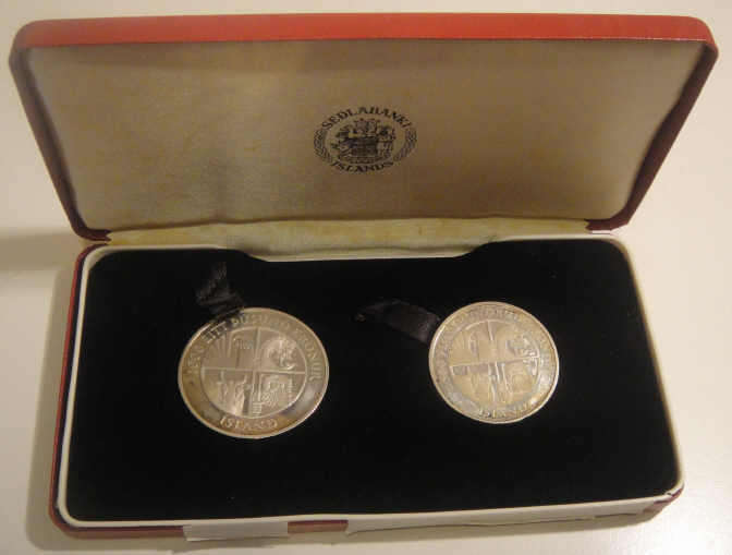 ICELAND : 1974 PROOF SET with .925 STERLING SILVER 500 and 1000 Kronor.