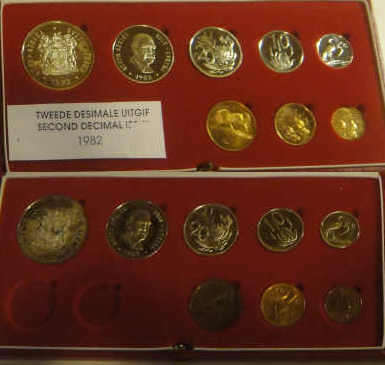 2 x Proof Sets of 1982 with silver R1: One bid takes BOTH sets