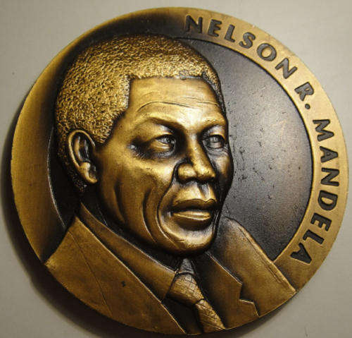 Gigantic Nelson Mandela Presidential Medallion : Struck by the SA Mint (194 grams)
