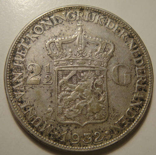 Netherlands : Silver CROWN-size Two-and-Half Gulden of 1932 (Queen Wilhelmina)
