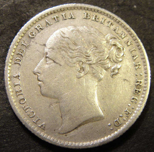 Great Britain : Queen Victoria : Silver Shilling (1/-) of 1887 (Young Head)