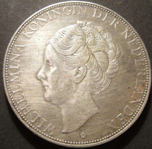 2.5 Gulden (CROWN-size) Queen Juliana of the Netherlands dated 1938