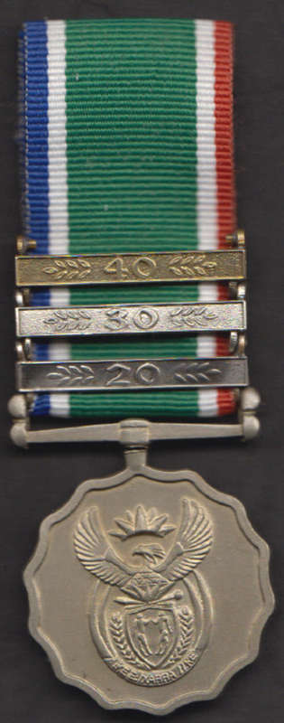 SANDF Loyal Service Medal with bars for 20,30 & 40 Years (Number 00428)