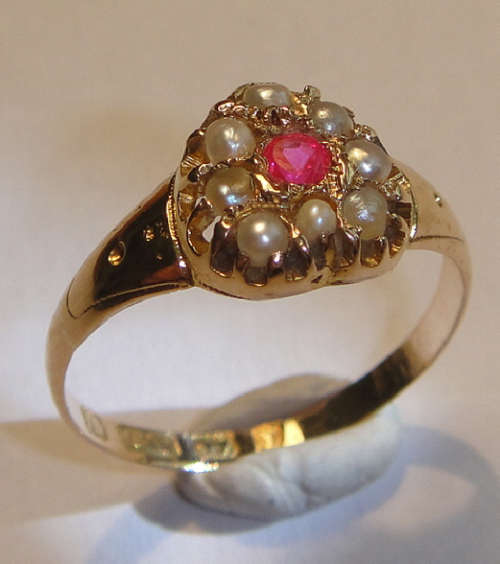 15ct Yellow Gold Antique Ruby & Pearl Ring valued at R6000.00