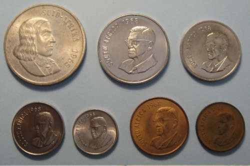 Republic of South Africa : 50 Year old Uncirculated Coin Set of 1968 with Silver R1