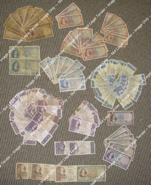 Republic of South Africa: Large Collection of Bank Notes in under average condition (143 notes)
