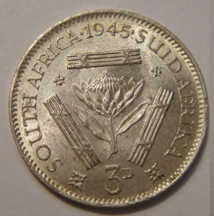 Union of South Africa : Three Pence (3d) of 1945