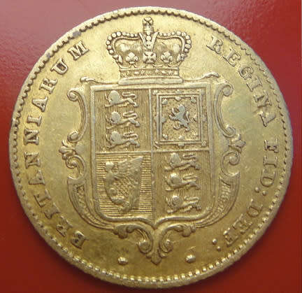 Great Britain: Victorian GOLD HALF SOVEREIGN of 1852