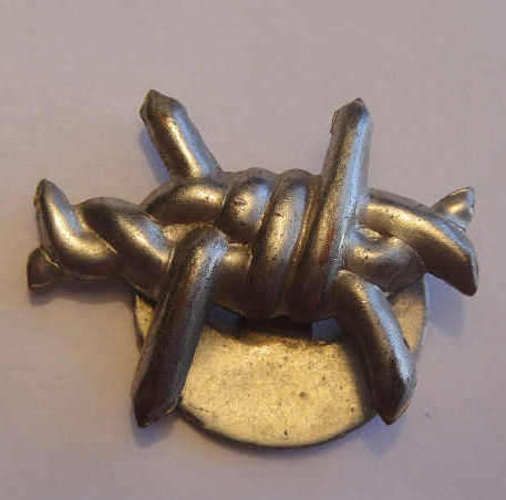 WW2 Koffiefontein Internment Barbed Wire Lapel Badge