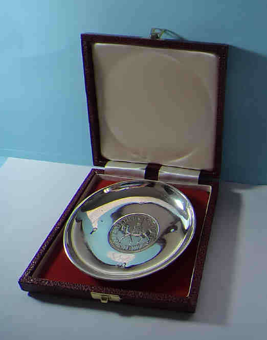 Sterling Silver Royal Commemorative Silver Jubilee Dish by Roberts & Dore London 1977