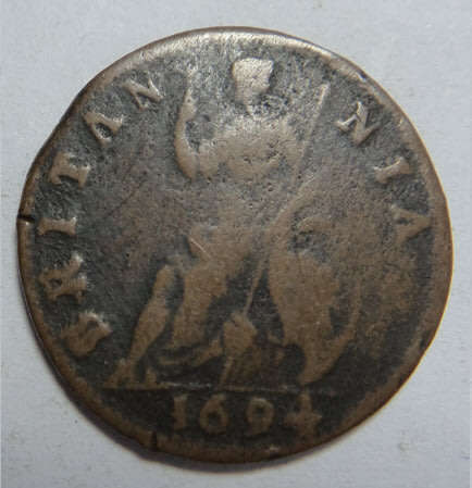 Great Britain: King William & Queen Mary Farthing of 1694