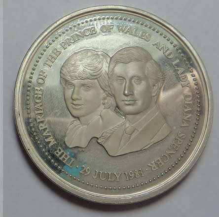 The Cape Mint: Proof-like  Sterling Silver Medal (Charles and Diana Marriage 1981)