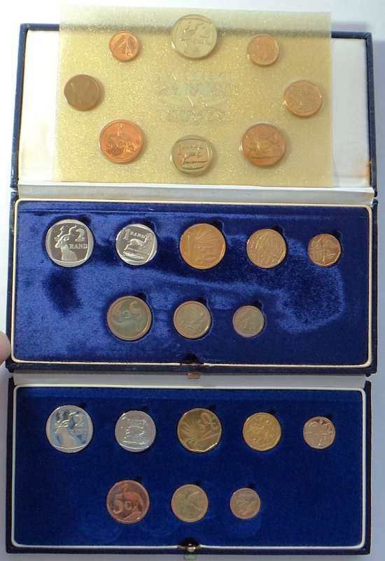 Republic of South Africa: Short Proof Sets of 1991 & 1992 plus 1990 UNC set