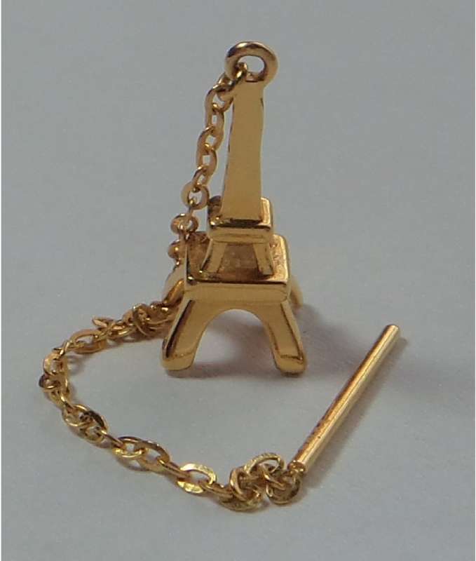 22ct Gold Eiffel Tower Pendant or Charm