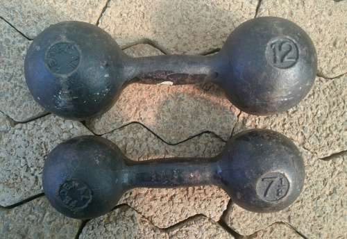 Two FEDERAL Dumbbells 7,5kg & 12kg