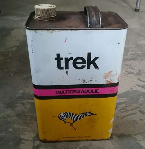 Old vintage 5 liter TREK oil can in mint condition