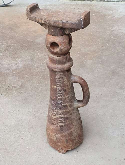 Vitage cast iron John Rigby & sons - 4 tons jack - Wednesbury England, as per photos