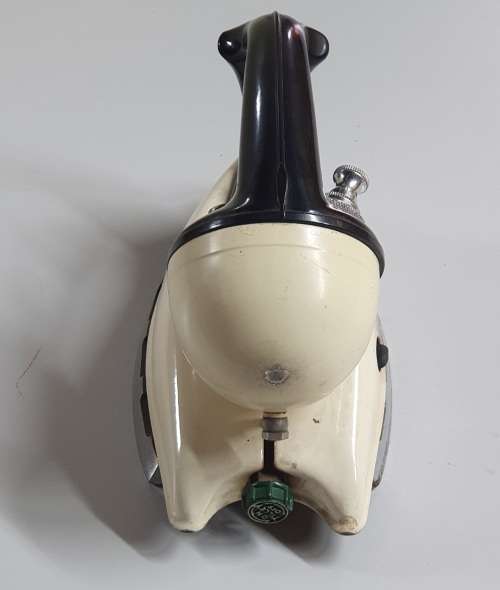 Vintage TILLEY model D.N. 250 domestic Iron - made in England with users manual as per photos