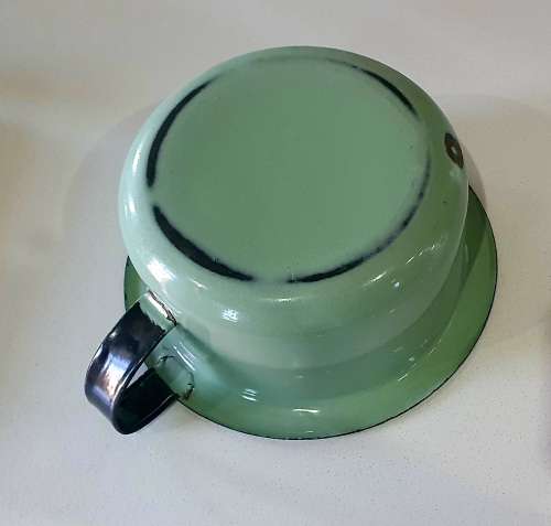 Enamel bedpan (Koos) as per photo