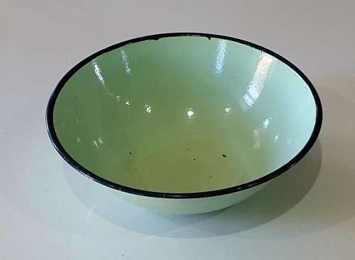 Enamel bowl as per photo