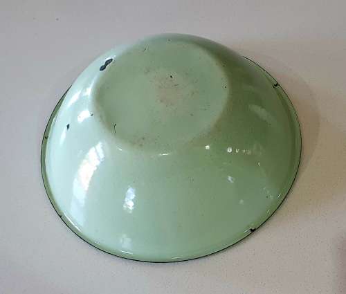 Enamel bowl as per photo