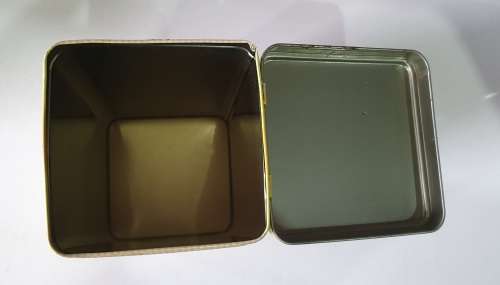 PRO-VITA tin as per photos