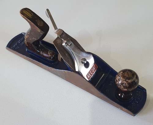 Vintage RECORD no.5 hand plane, made in England as per photo.