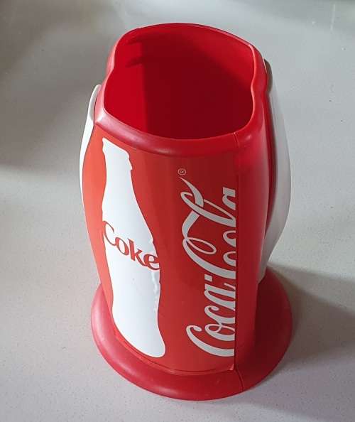 2006 COCA COLA straw container as per photos