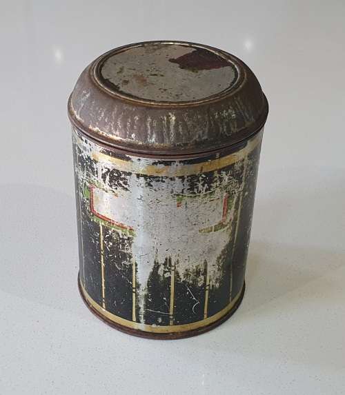 Old vintage 1LB. Five Roses tee tin as per photos