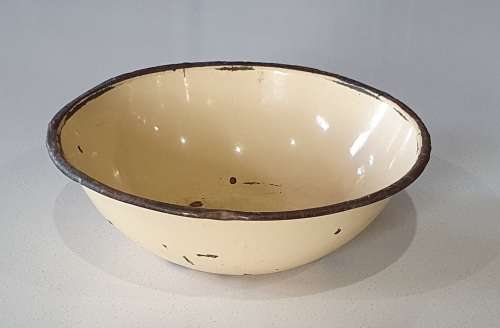 Enamel bowl as per photo