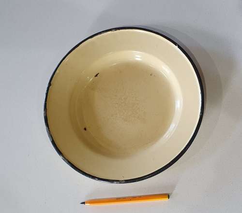 Enamel dish as per photo