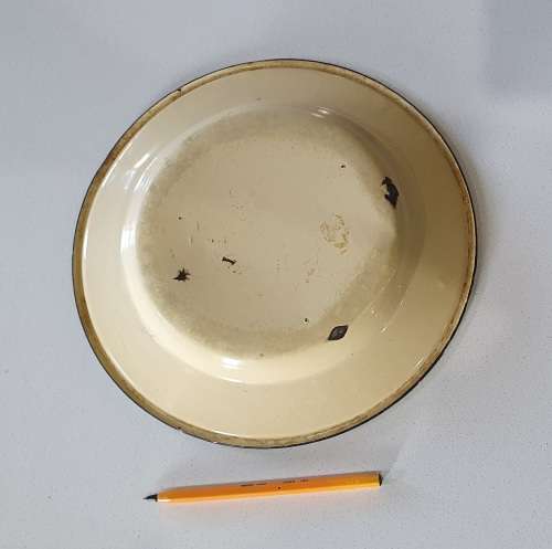 Enamel dish as per photo